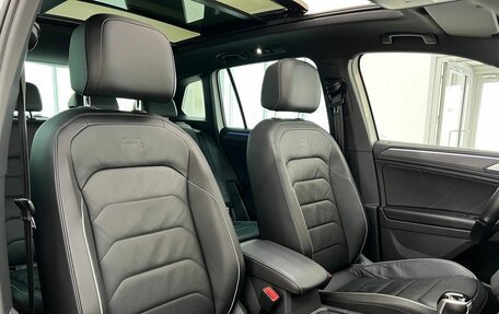 Volkswagen Tiguan II, 2021 год, 3 400 000 рублей, 39 фотография