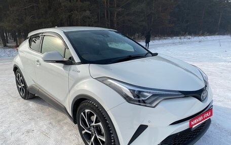Toyota C-HR I рестайлинг, 2018 год, 2 199 000 рублей, 2 фотография