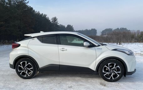 Toyota C-HR I рестайлинг, 2018 год, 2 199 000 рублей, 4 фотография