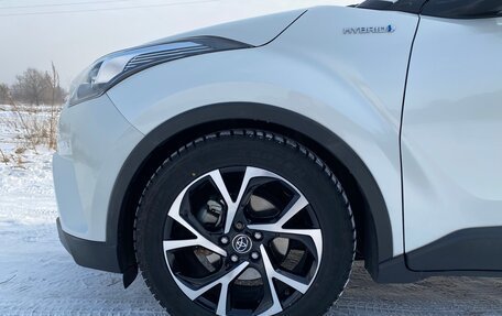 Toyota C-HR I рестайлинг, 2018 год, 2 199 000 рублей, 9 фотография