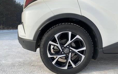 Toyota C-HR I рестайлинг, 2018 год, 2 199 000 рублей, 8 фотография