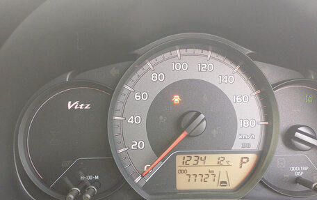 Toyota Vitz, 2018 год, 899 000 рублей, 14 фотография