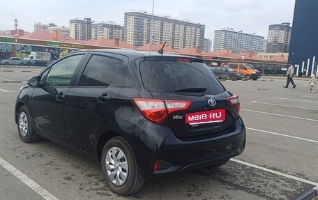 Toyota Vitz, 2018 год, 899 000 рублей, 5 фотография