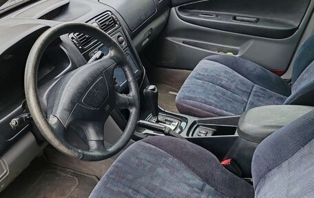 Mitsubishi Galant VIII, 2001 год, 550 000 рублей, 4 фотография