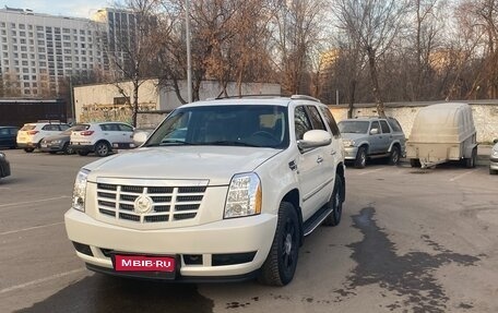 Cadillac Escalade III, 2008 год, 1 800 000 рублей, 1 фотография
