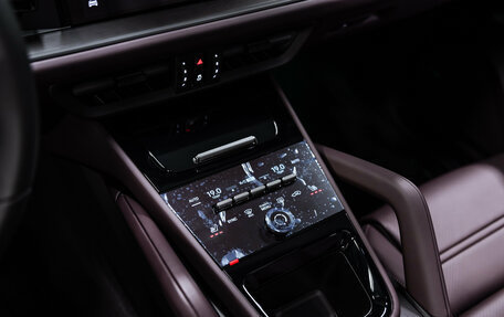 Porsche Cayenne III, 2025 год, 18 700 000 рублей, 14 фотография