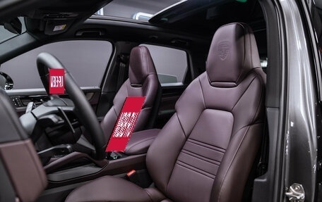 Porsche Cayenne III, 2025 год, 18 700 000 рублей, 16 фотография