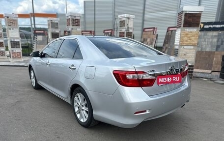 Toyota Camry, 2013 год, 1 700 000 рублей, 9 фотография