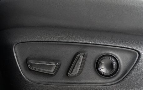 Toyota Highlander, 2026 год, 6 190 000 рублей, 30 фотография