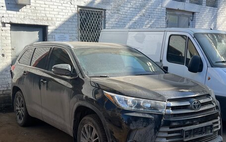 Toyota Highlander III, 2019 год, 3 400 000 рублей, 4 фотография