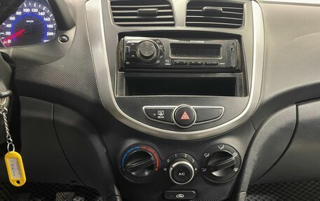 Hyundai Solaris II рестайлинг, 2014 год, 750 000 рублей, 17 фотография