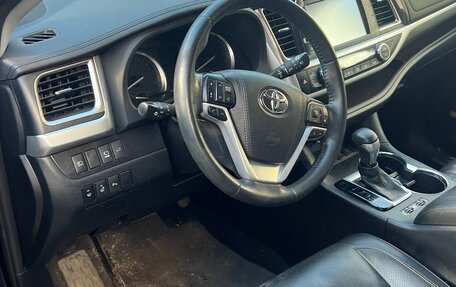 Toyota Highlander III, 2019 год, 3 400 000 рублей, 5 фотография