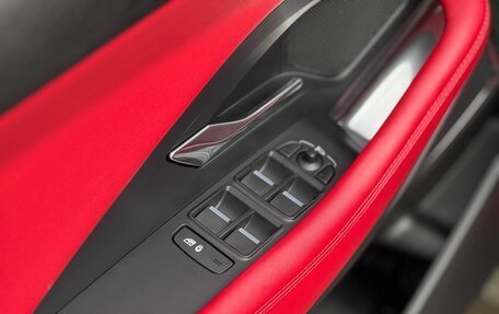 Jaguar E-Pace, 2019 год, 3 080 000 рублей, 10 фотография