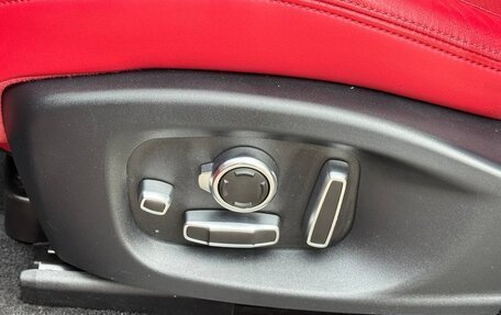 Jaguar E-Pace, 2019 год, 3 080 000 рублей, 12 фотография