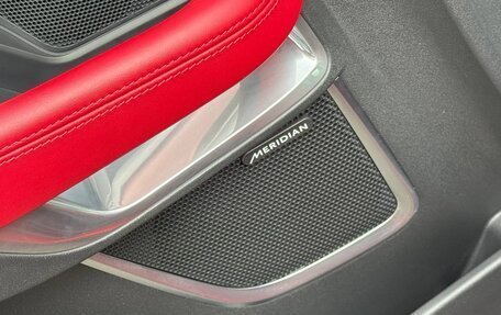 Jaguar E-Pace, 2019 год, 3 080 000 рублей, 11 фотография