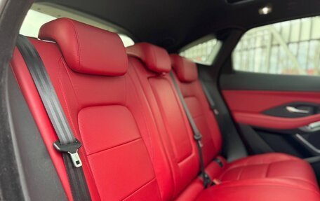 Jaguar E-Pace, 2019 год, 3 080 000 рублей, 23 фотография