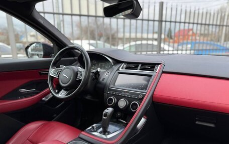 Jaguar E-Pace, 2019 год, 3 080 000 рублей, 29 фотография