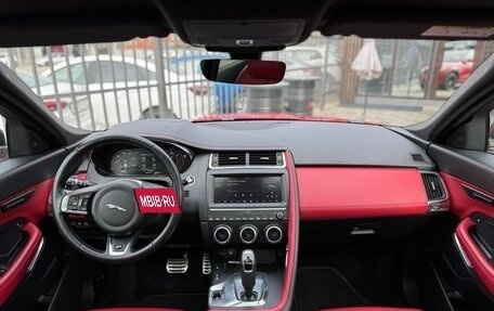 Jaguar E-Pace, 2019 год, 3 080 000 рублей, 33 фотография