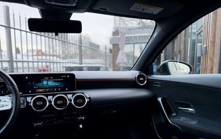 Mercedes-Benz A-Класс, 2018 год, 2 299 000 рублей, 25 фотография