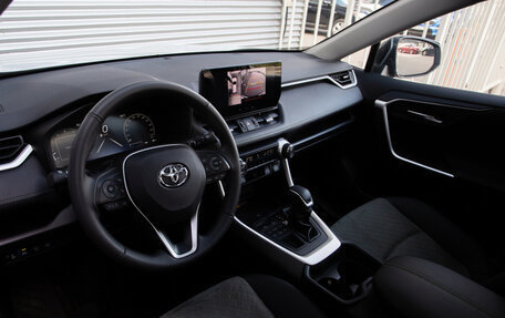 Toyota RAV4, 2025 год, 5 350 000 рублей, 12 фотография