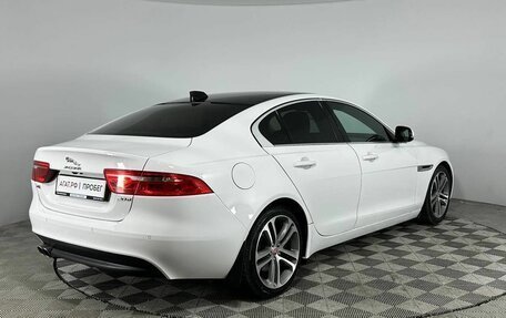 Jaguar XE I рестайлинг, 2016 год, 1 900 000 рублей, 5 фотография