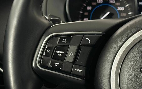 Jaguar XE I рестайлинг, 2016 год, 1 900 000 рублей, 17 фотография