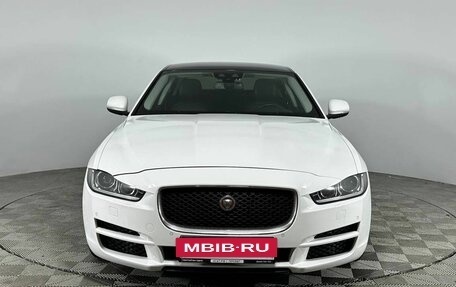 Jaguar XE I рестайлинг, 2016 год, 1 900 000 рублей, 2 фотография