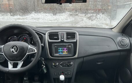 Renault Logan II, 2021 год, 1 800 000 рублей, 10 фотография