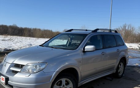 Mitsubishi Outlander III рестайлинг 3, 2006 год, 670 000 рублей, 2 фотография