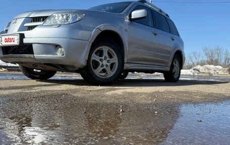 Mitsubishi Outlander III рестайлинг 3, 2006 год, 670 000 рублей, 5 фотография