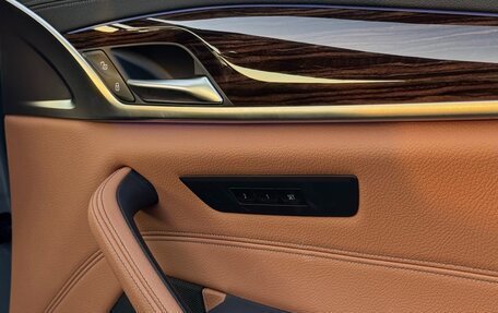 BMW 5 серия, 2020 год, 5 500 000 рублей, 24 фотография