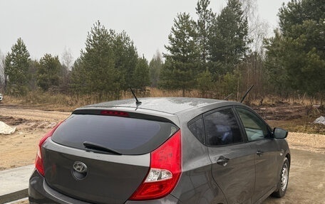 Hyundai Solaris II рестайлинг, 2013 год, 700 000 рублей, 4 фотография