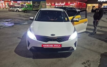 KIA Rio IV, 2021 год, 870 000 рублей, 5 фотография