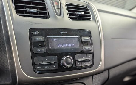 Renault Sandero II рестайлинг, 2018 год, 1 080 000 рублей, 24 фотография