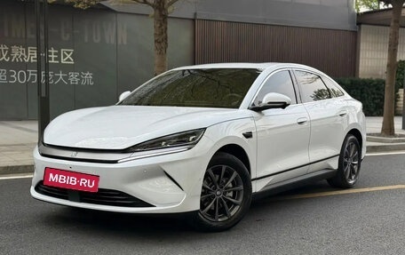 BYD Qin, 2025 год, 1 999 040 рублей, 1 фотография