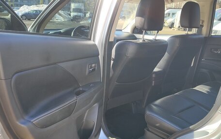 Mitsubishi Outlander III рестайлинг 3, 2018 год, 2 100 000 рублей, 11 фотография