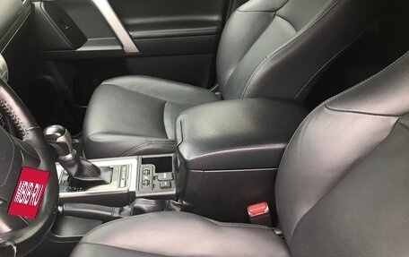 Toyota Land Cruiser Prado 150 рестайлинг 2, 2021 год, 7 000 000 рублей, 5 фотография