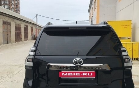 Toyota Land Cruiser Prado 150 рестайлинг 2, 2021 год, 7 000 000 рублей, 4 фотография