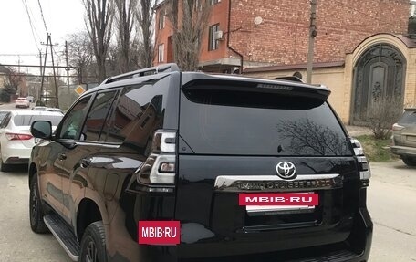 Toyota Land Cruiser Prado 150 рестайлинг 2, 2021 год, 7 000 000 рублей, 7 фотография