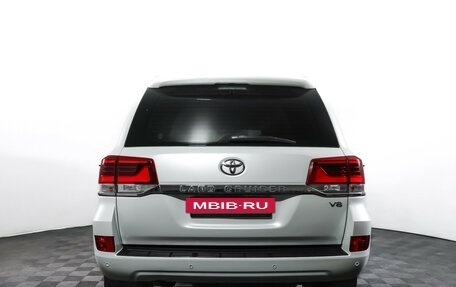 Toyota Land Cruiser 200, 2018 год, 6 290 000 рублей, 6 фотография