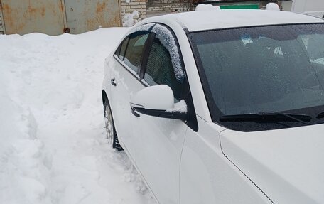 Chevrolet Cruze II, 2014 год, 700 000 рублей, 3 фотография