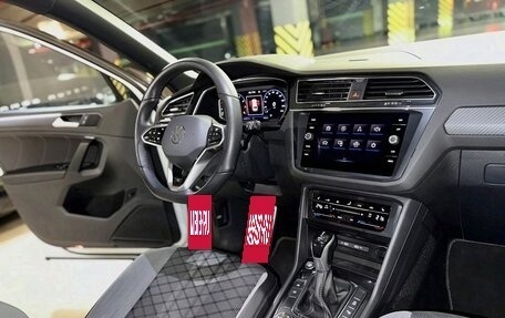 Volkswagen Tiguan II, 2023 год, 2 800 000 рублей, 7 фотография