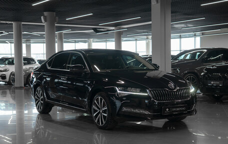 Skoda Superb III рестайлинг, 2025 год, 3 180 000 рублей, 2 фотография