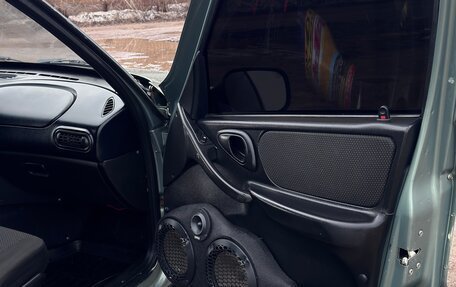 Chevrolet Niva I рестайлинг, 2008 год, 375 000 рублей, 21 фотография