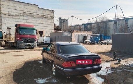 Mercedes-Benz E-Класс, 1997 год, 500 000 рублей, 9 фотография