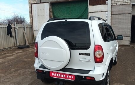 Chevrolet Niva I рестайлинг, 2017 год, 800 000 рублей, 4 фотография