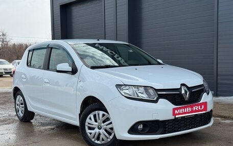 Renault Sandero II рестайлинг, 2018 год, 859 000 рублей, 2 фотография