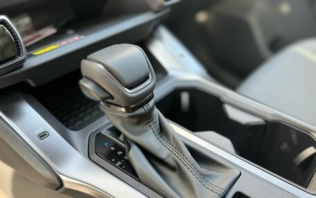 Toyota RAV4, 2025 год, 4 625 000 рублей, 10 фотография