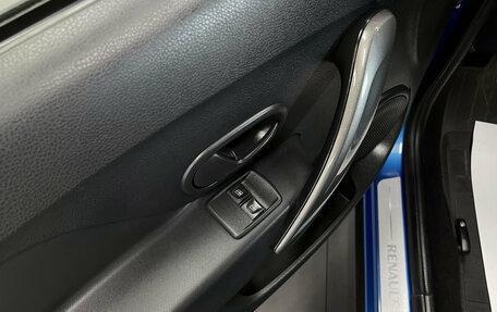 Renault Logan II, 2019 год, 1 295 000 рублей, 18 фотография