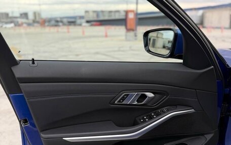 BMW 3 серия, 2022 год, 3 850 000 рублей, 13 фотография